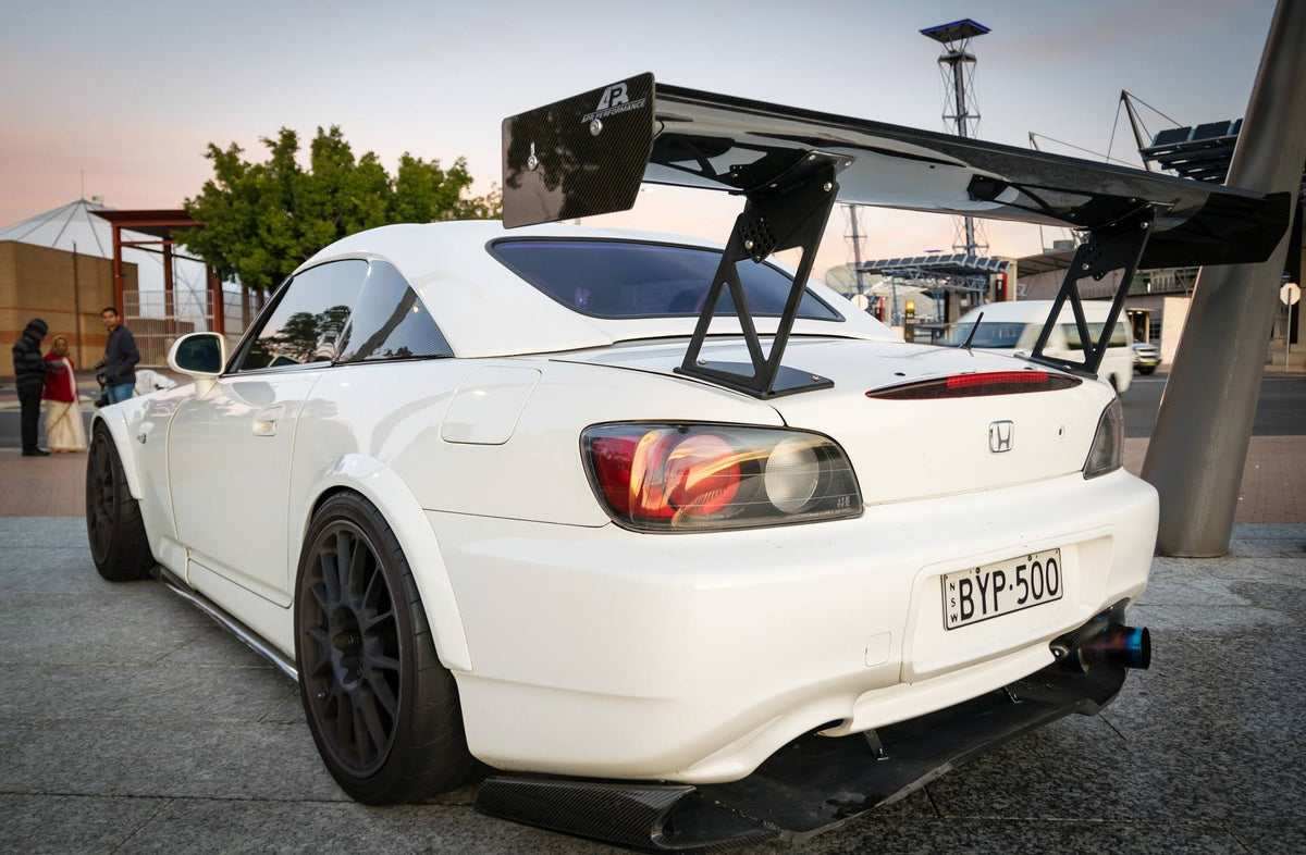 APR Performance Carbon Fibre GT-250 Adjustable Wing image 2
