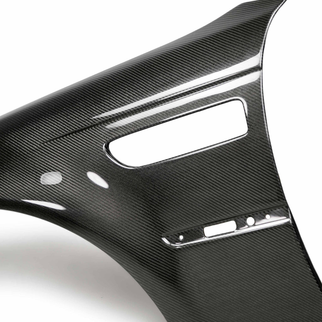 Seibon Carbon Fibre Fenders — BMW M3 E46 01-06 FF0105BMWE46M3
